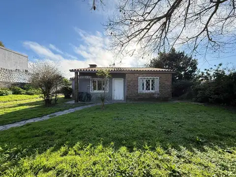 Venta Casa 3 Dormitorios y apartamento Shangrila