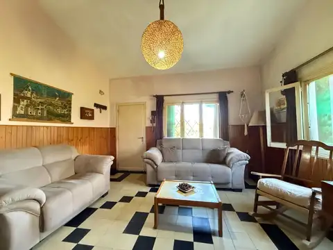 Casa en Venta con 1 cochera