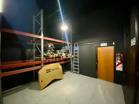 Local en Venta en Cinco Esquinas, USD 115.000