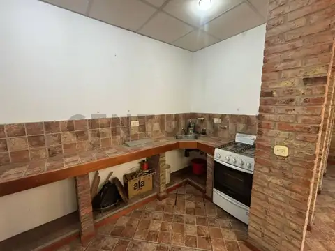 Suipacha 600, Piso 0