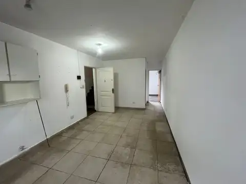 Intendente Alvear 3500, Piso 1