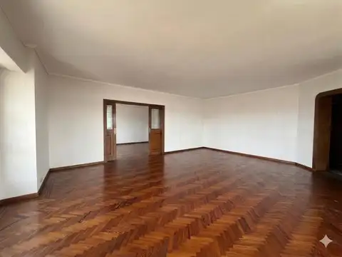 Departamento 11 ambientes con 3 baños