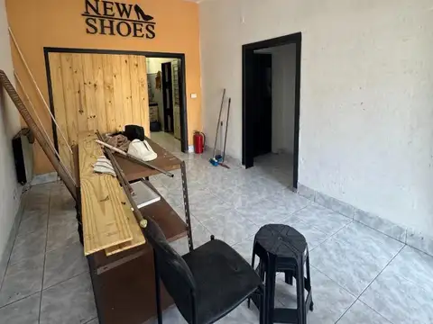 Depto Tipo Casa en Alquiler en Banfield, $ 800.000