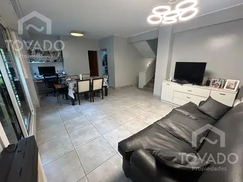 Depto Tipo Casa en Venta de 4 ambientes