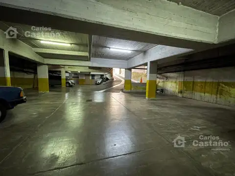 Cochera Cubierta Sobre Av. San Martin