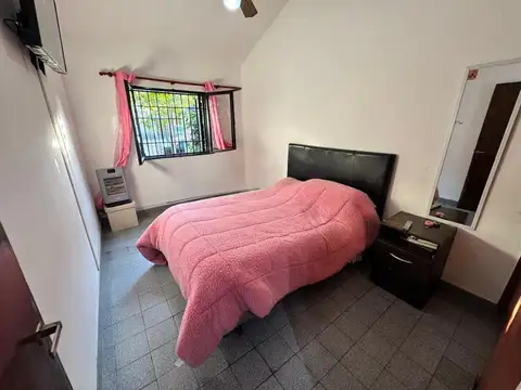 Casa en Alquiler con 1 cochera