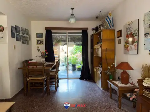 Casa 6 ambientes con 1 baño