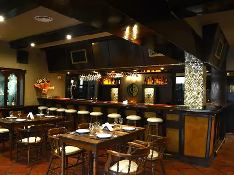 HAUSER INMOBILIARIA VENDE ESPECTACULAR INMUEBLE EN LA ARÍSTIDES