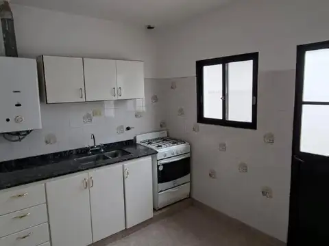 Departamento en Alquiler en Zona Centro, $ 550.000