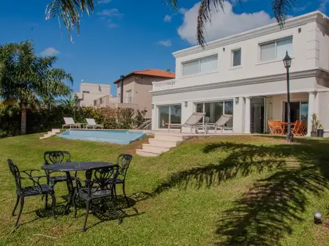 Venta | Casa Imperial AL RÍO | 4 AMBIENTES | Barrio San Marco, Villanueva | MUELLE | PILETA CLI...