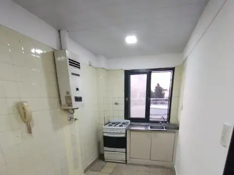 VENDE DEPARTAMENTO 2 AMB CON BALCON ZONA V. BALLESTER