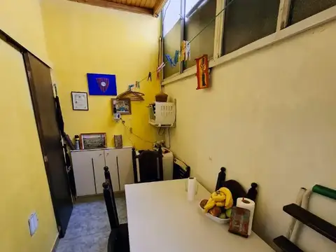 San Juan 4300, Piso 1