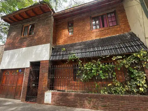 Casa en Barrio España y Hospitales 4 dormitorios con Jardín y Pileta