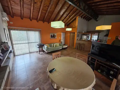 Casa 2 ambientes con 2 baños