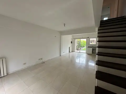 Departamento en Alquiler con 1 cocheras