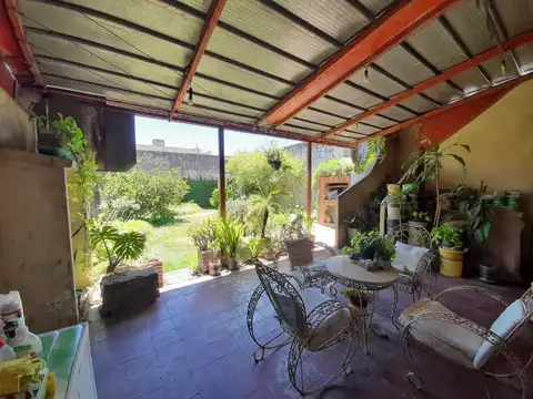 Depto Tipo Casa 2 ambientes con 1 baño