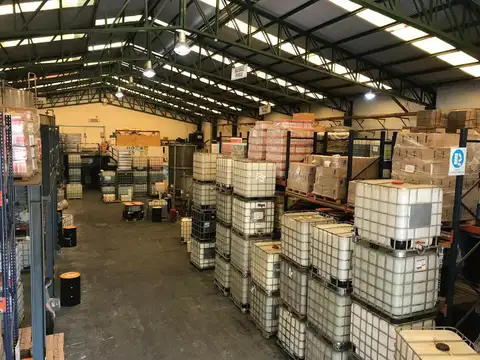 Alquiler Deposito Galpon de 1.250 m2 a 200 mts de RP4 9 de Abril