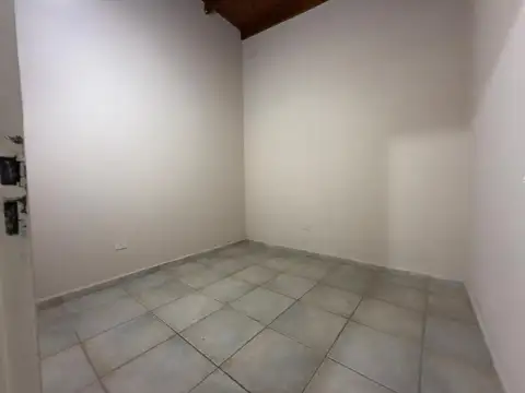 Departamento en Alquiler en Moron Sur, $ 600.000