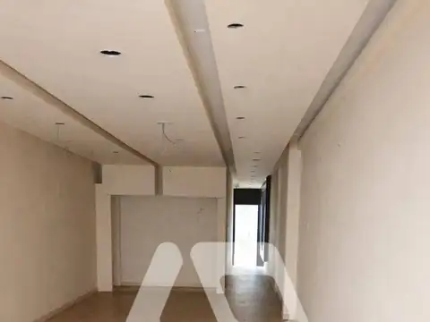 Local en Alquiler en Lanús, $ 1.800.000