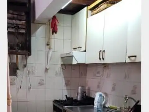 Depto Tipo Casa en Venta en Ramos Mejía Sur, USD 140.000