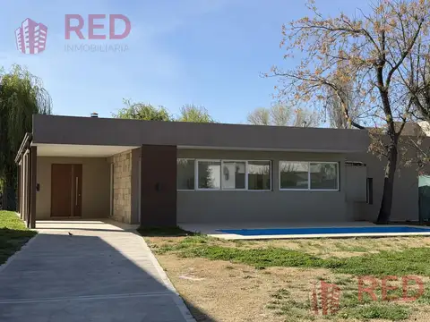 Vende casa en B° Privado Los Elementos