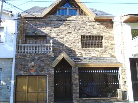 VENTA CHALET 5 AMBIENTES EN FLORIDA