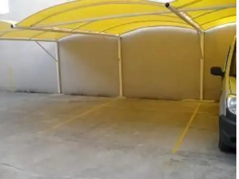 COCHERA FIJA CON CAMARAS DE SEGURIDAD