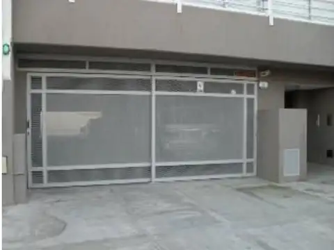 COCHERA FIJA CON CAMARAS DE SEGURIDAD