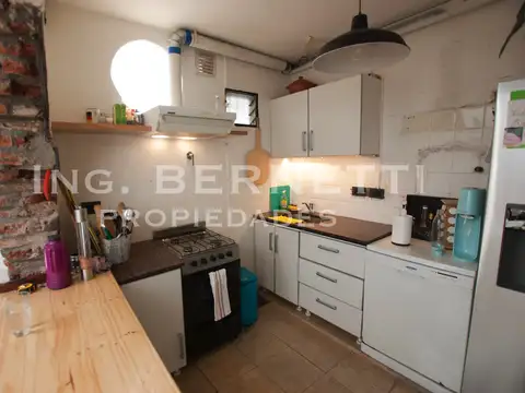 Avenida Albarellos 3000, Piso PB