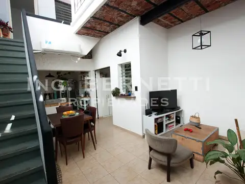 Depto Tipo Casa en Alquiler de 3 ambientes