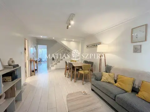 Depto Tipo Casa en Venta de 4 ambientes
