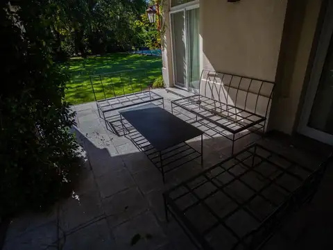 Casa en alquiler temporal con muebles - Martindale C.C