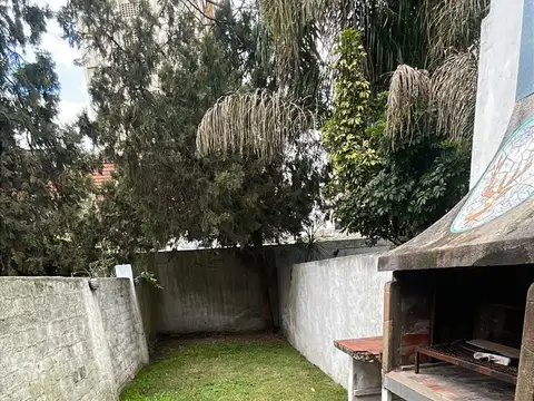 DUPLEX 3 AMBIENTES CON COCHERA