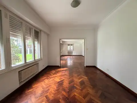 Casa en Alquiler en Olivos | 4 Dormitorios | Jardín, Pileta y Garage