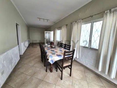 Crisólogo Larralde 2200, Piso 0