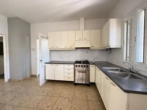 Depto Tipo Casa en Venta en El Palomar, USD 89.000