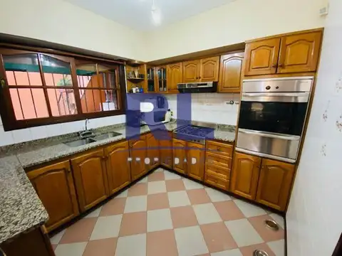 Casa en Venta en Liniers, USD 315.000