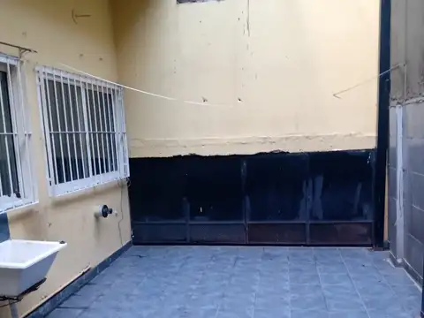 DEPARTAMENTO DE 3 AMBIENTES CON PATIO VILLA MAIPU SAN MARTIN