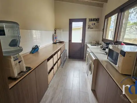Casa 5 ambientes con 4 baños