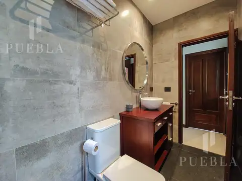 Casa en Venta con 4 cocheras