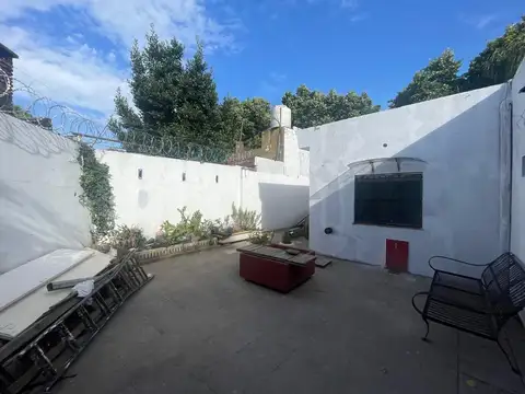 Casa en venta - San Isidro - Beccar - 2 dormitorios -  lote propio