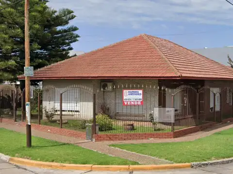 Chalet sobre dos lotes