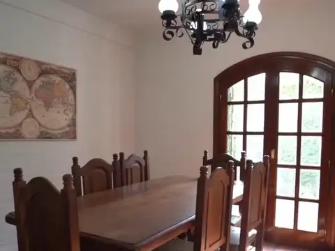 Casa en Venta con 7 cocheras