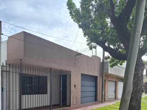 Leandro N. Alem 800