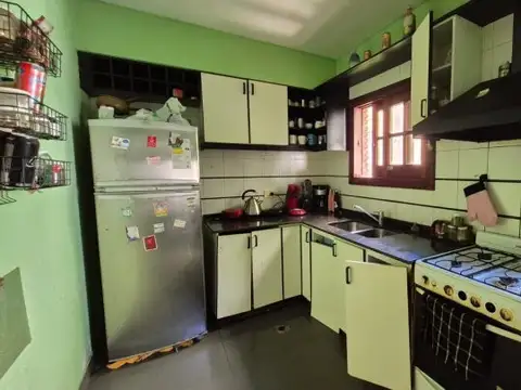 Departamento 5 ambientes con 4 baños