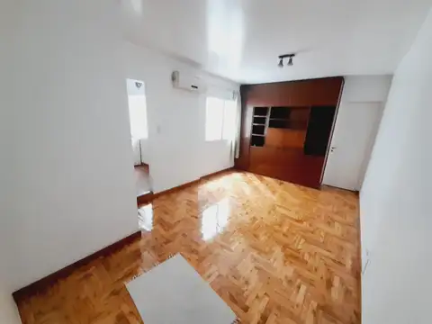 MIGUELETES 1900, Piso 3