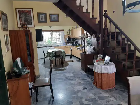 Terreno en Venta en Villa Luzuriaga, USD 195.000