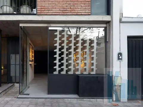 Local comercial con cochera en Villa Crespo