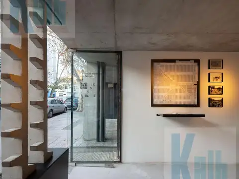 Local comercial con cochera en Villa Crespo