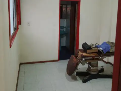 Casa 2 ambientes con 2 baños